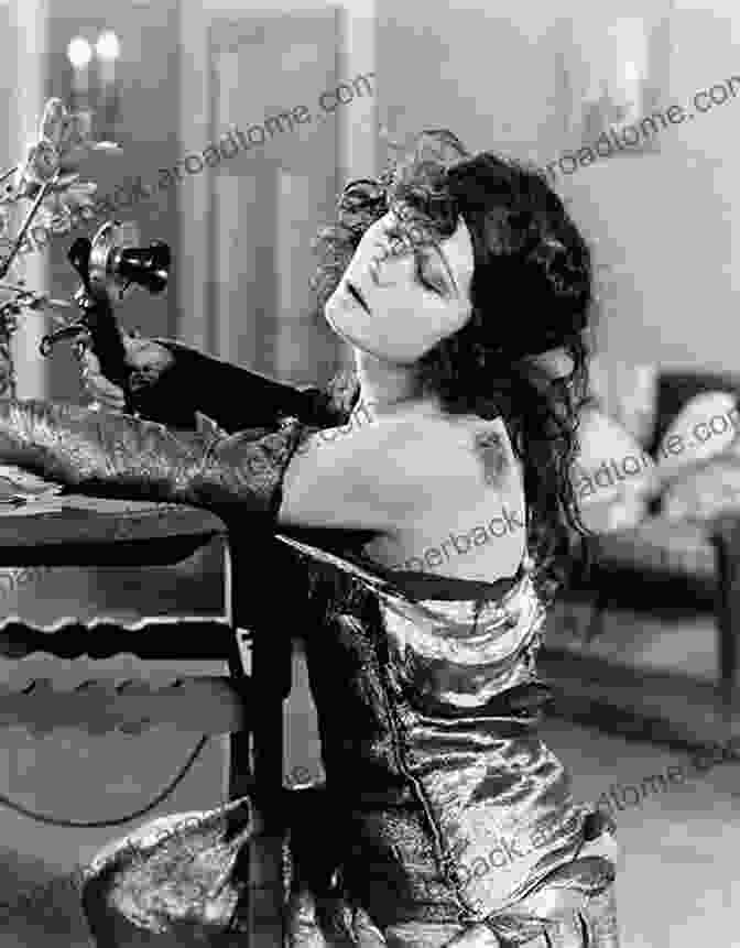 Pola Negri In A Glamorous Pose Pola Negri: Temptress Of Silent Hollywood